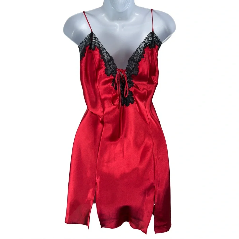 Frederick's of Hollywood Scarlet Satin Chemise with Ebony Lace Small